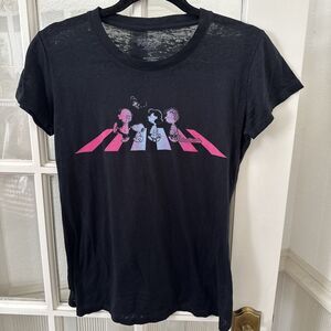 Peanuts T-shirt Juniors Large Tee Abbey Road Beatles Snoopy Charlie Brown